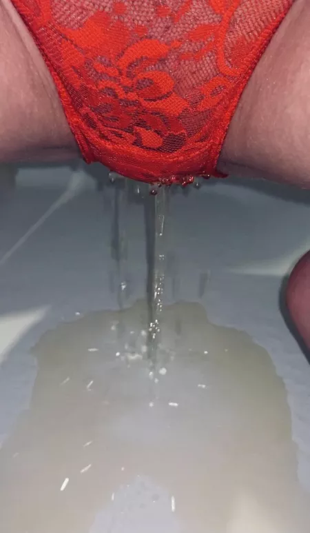 Is red my color🍎 by Creamyqueen669