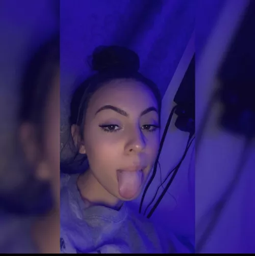 Is she trib worthy? All non nude. I use Snapchat by Dyd_