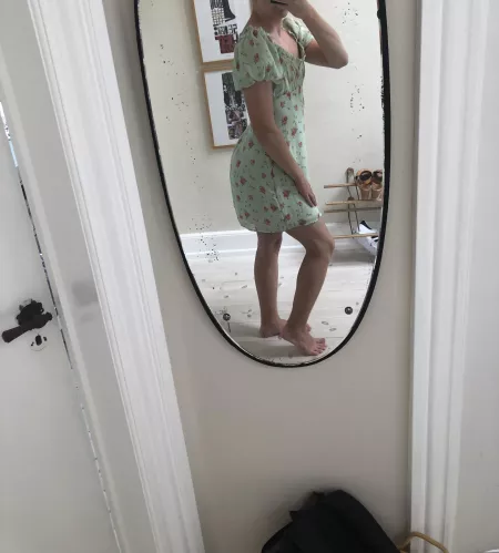 Is this cute pose? by NoArt18