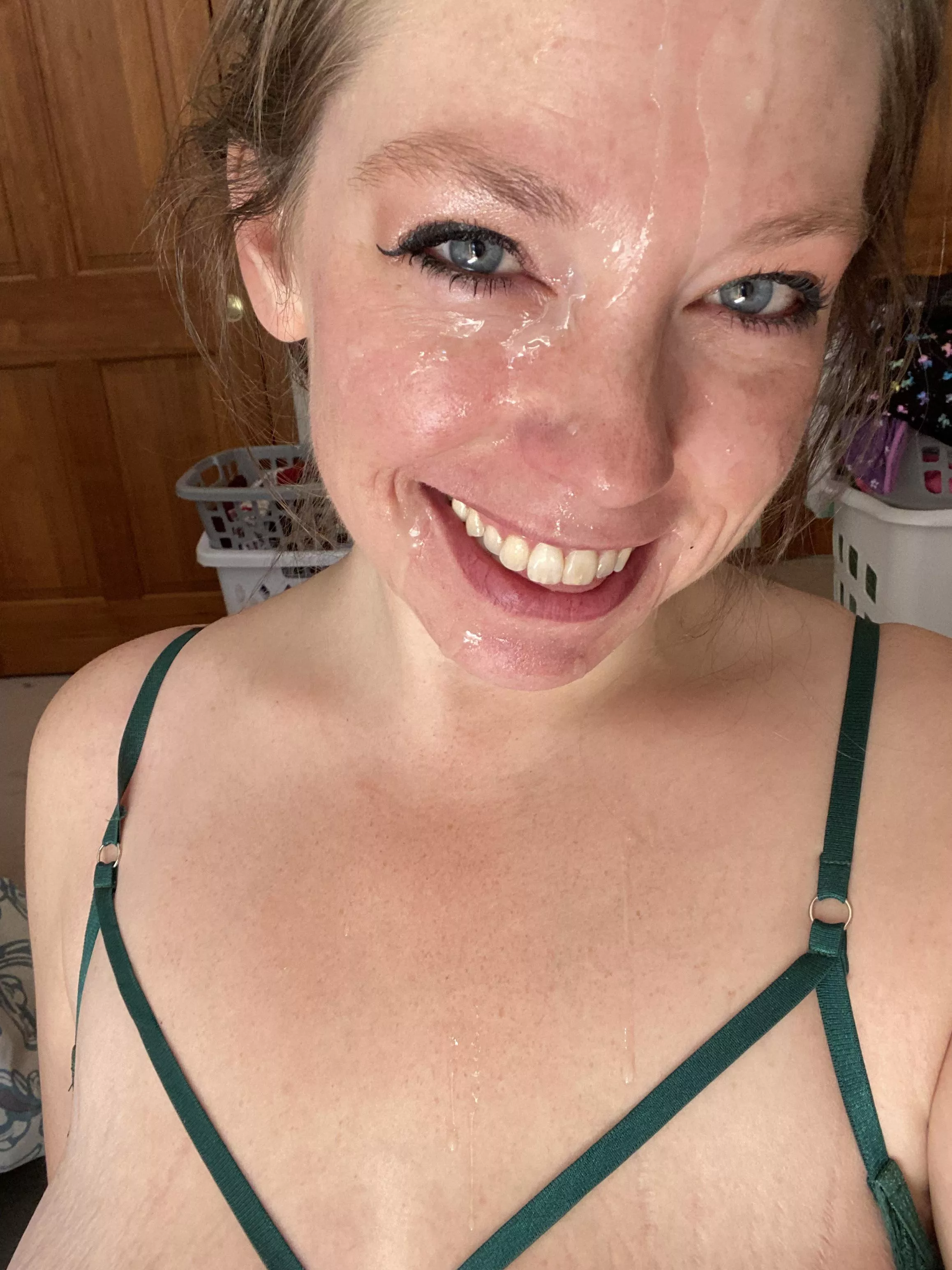 Is this how you unwind from a stressful day? posted by Foxxthemisses