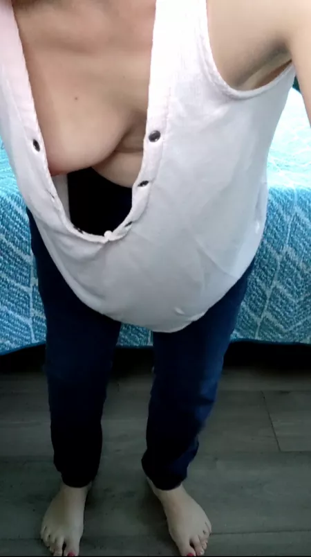 Is this shirt to loose? by thisistheend09