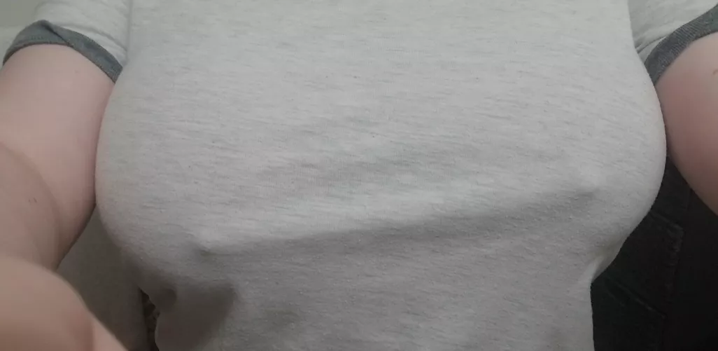 is this shirt too tight? by onlyyoudarling