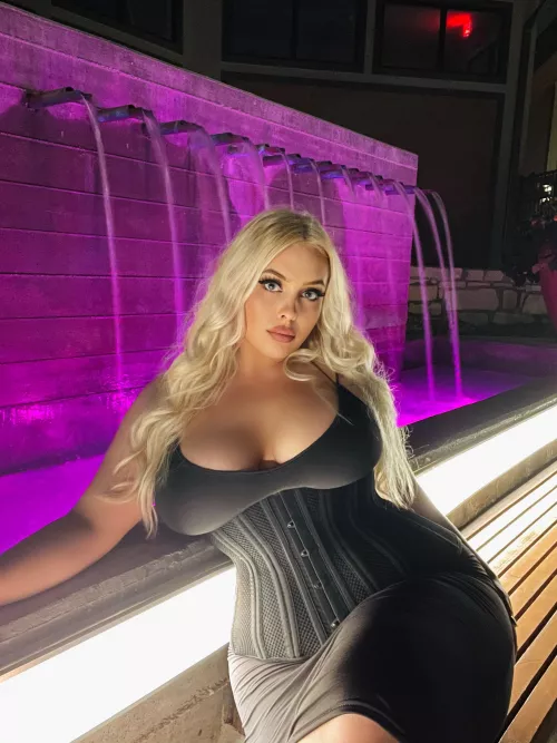 Is this something you’d want your girlfriend to wear? by mistyrenn