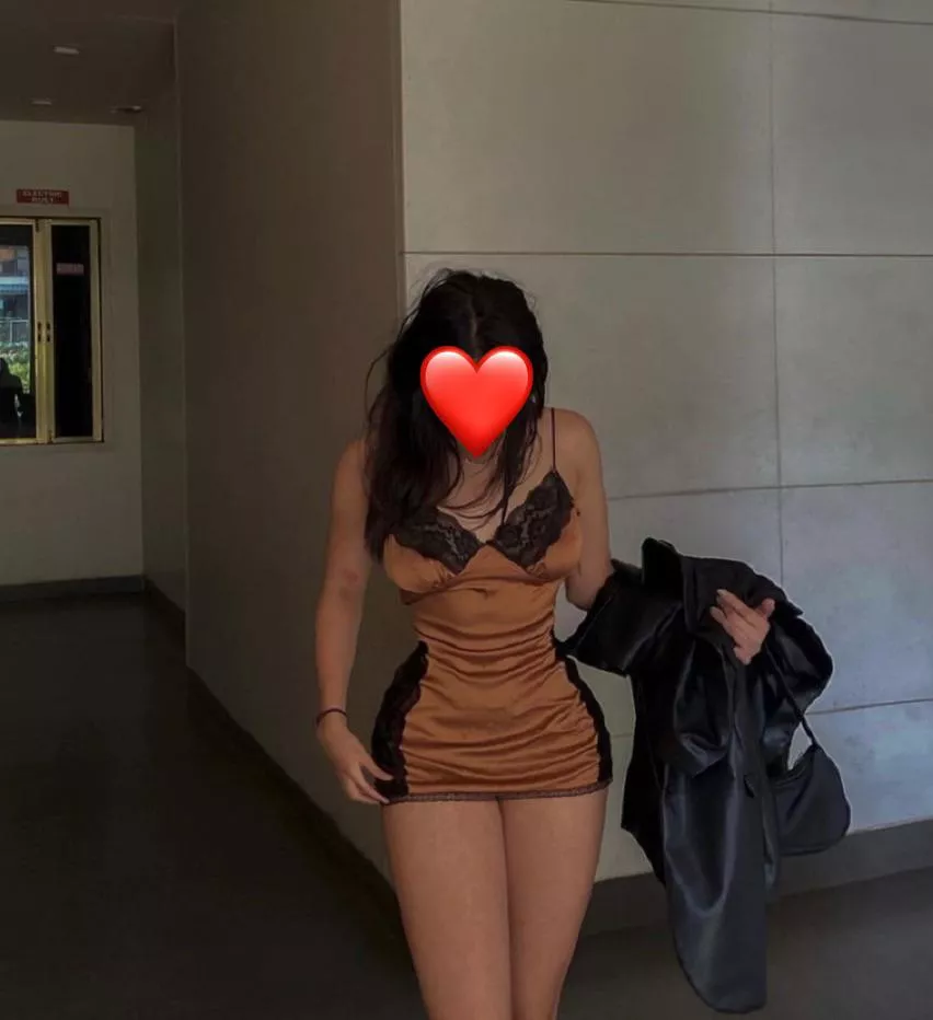 Is this the perfect length..? (18) dms open posted by Anonymousfbs