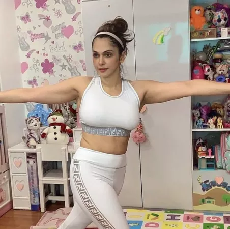 Isha Kopikar by DarkArmpitSmell