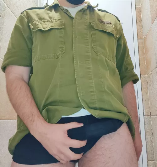 Israeli soldier on duty 😎 by Bensmith1685