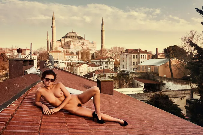 Istanbul Rooftop by lalulalile
