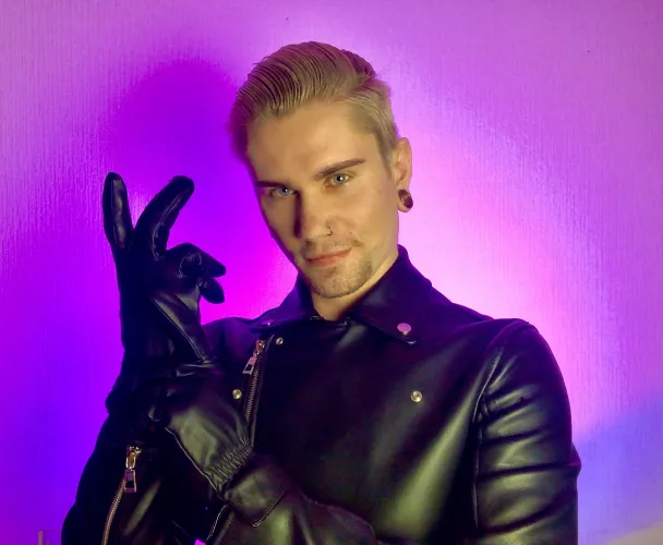 It doesn't matter who you are, it matters whose by Hartfuuu