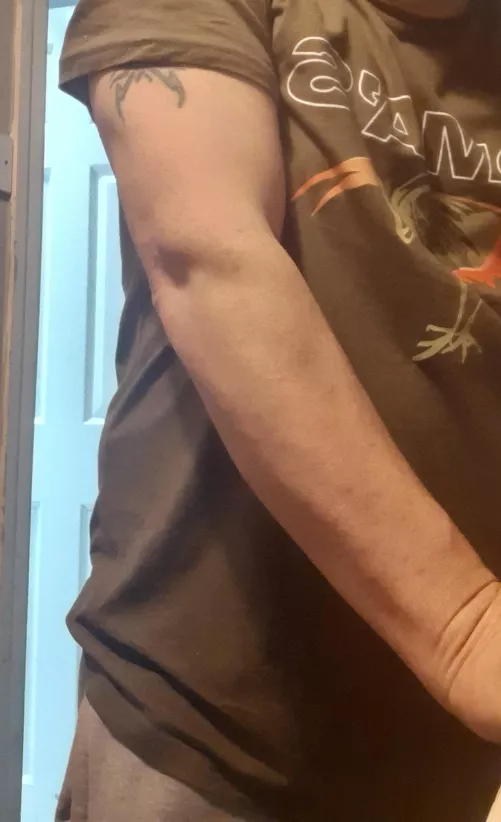 It looks OK IRL but my camera isn't the best. by nnmgRandomness