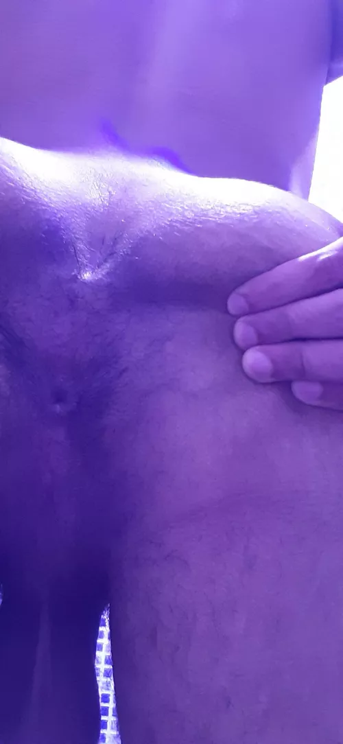 it needs stretching by Syrogtempest