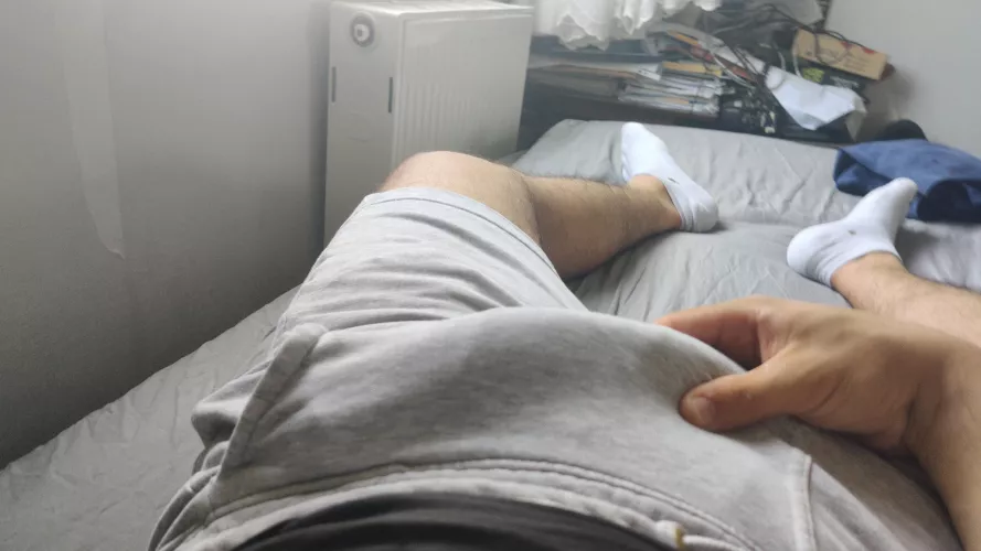 It really wants to go outside by trukfu