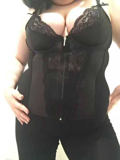 It seems too much to tell you why by petitmortss