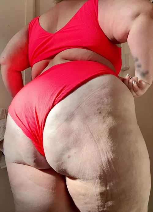 It was a bikini kinda day today 💕 pinks my favourite by Scarlet-lane