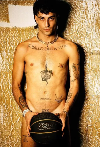 Italian singer Damiano David, frontman of Maneskin posted by MarsNirgal