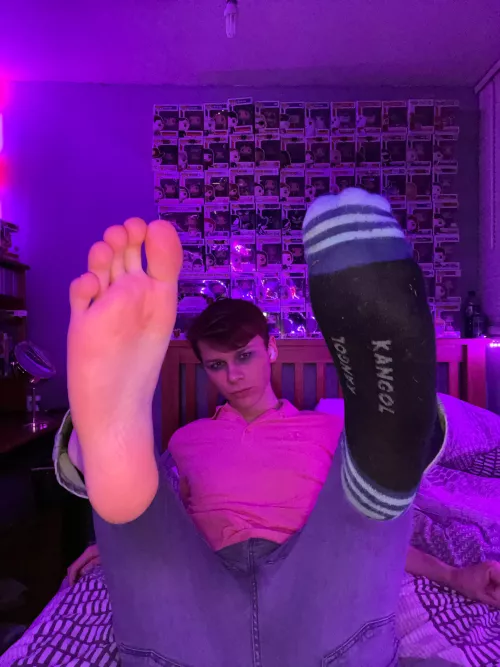 it’s 3am in the UK, oh well 😂 by ember_tw1nk