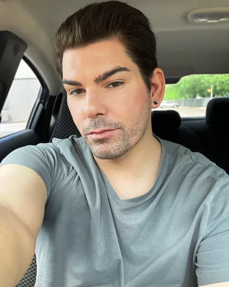 It’s a beautiful day for a selfie! (: by xconsciousnessx