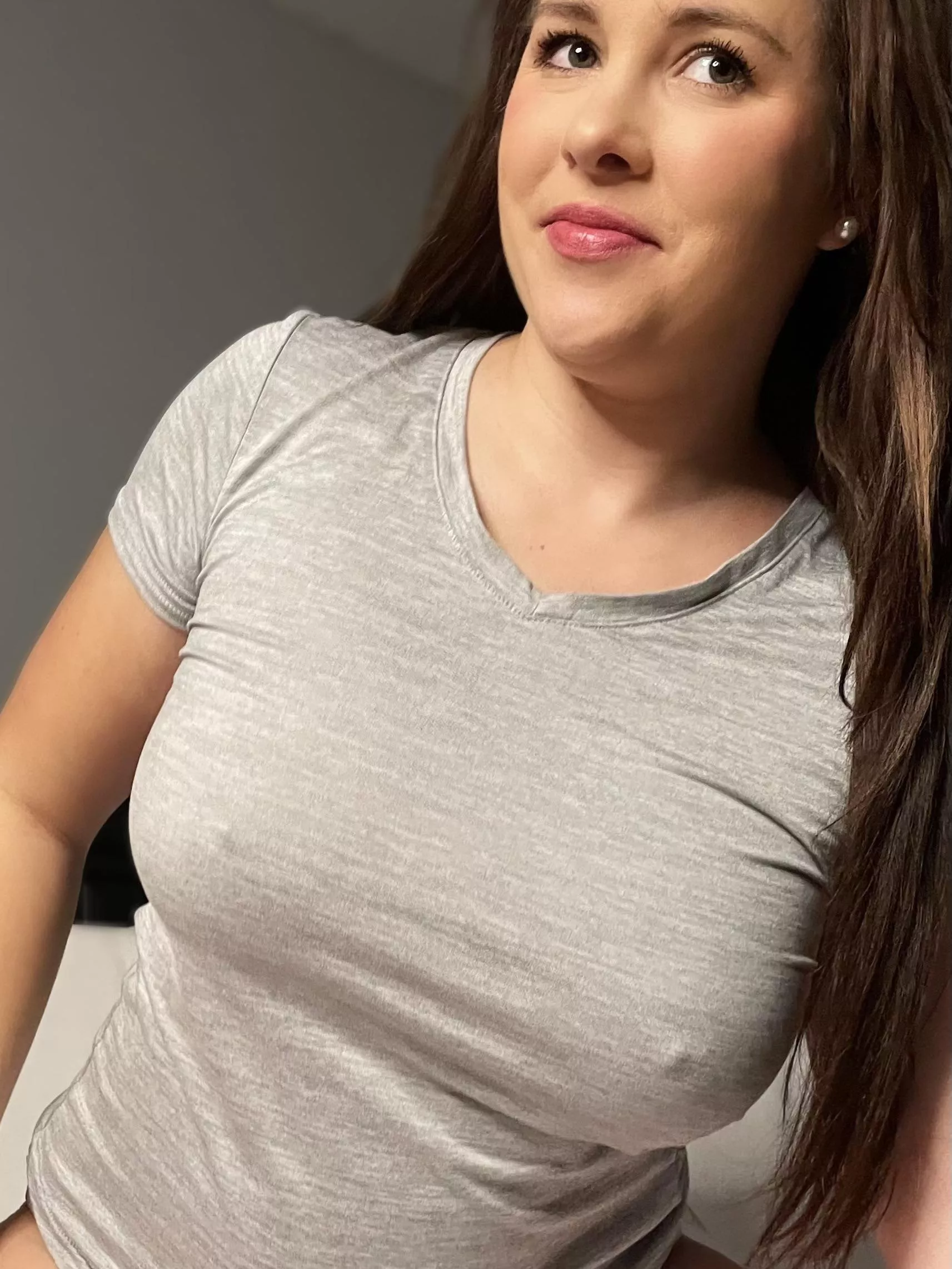 It’s a bit chilly today 🥶 posted by laylabanks