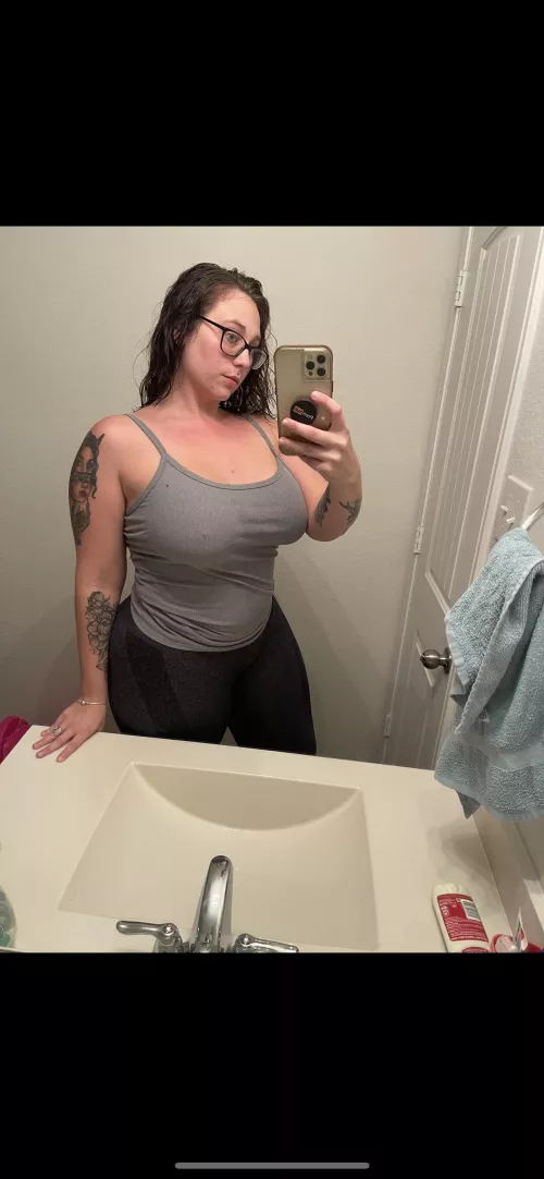 It’s a cold one in Texas today F26 by FeloniousJane