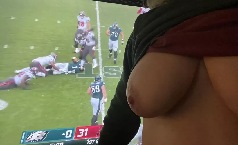 It’s a (f)ootball and titties kind of day by EmptyPhilosophy1085