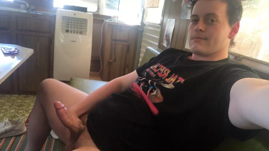 It’s a hot in Australia today, someone come keep me company in the cool AC by rexy292