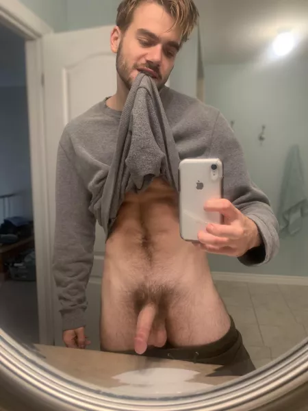 It’s a lil cold out but still hangin nice by newacctsamedude