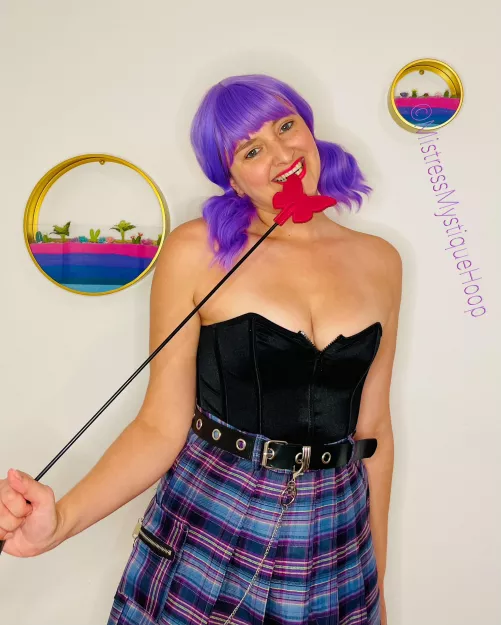 💜 It’s adorable you think I’m not going to eat you alive. Like there’s any other option when you’re such a beta loser and I want to make you my bitch [domme] 💜 by MistressMystiqueHoop