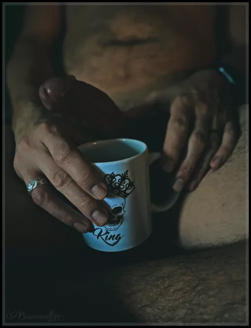 It’s ain’t Friday, but take a zip and stay in bed with me…☕️ by bennowolf84