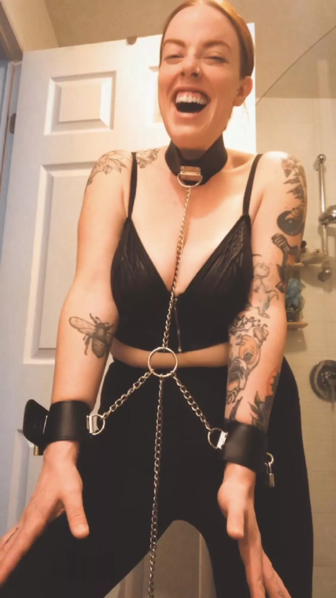 It’s all smiles until master left me with my pants down and a bag of hundreds of keys... 🔐😅😩 posted by TheScarlettDarling