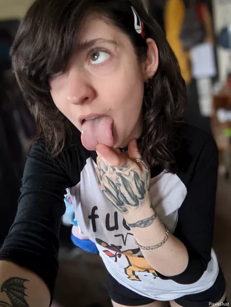 It's almost October!!!! I'm so excited 🎃👻🎃👻 I'll be some candy for your eyes ~ by Pixxxie__Dust