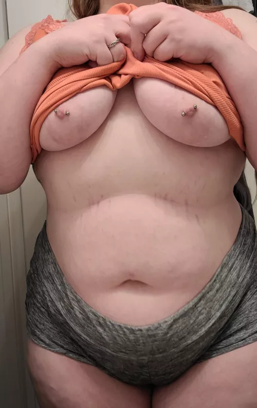 Its almost thicc-mas by bombblonde98