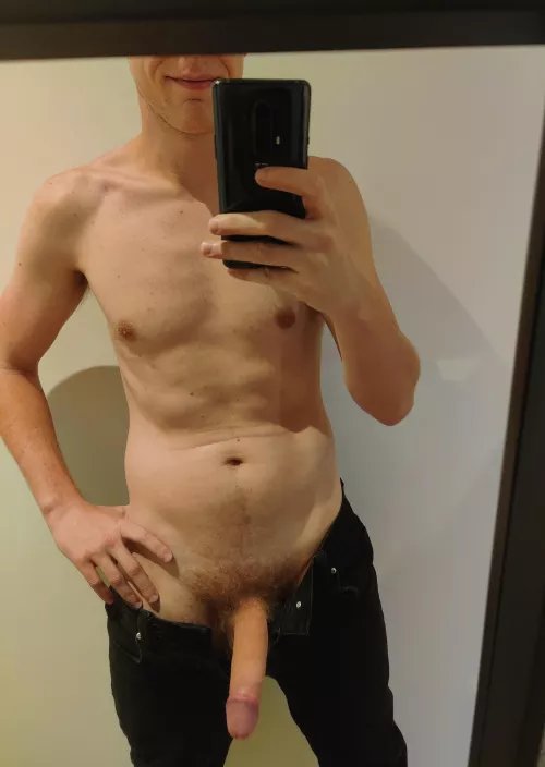 Its been 2 years since my cock last saw the inside of a mouth 🙃 by weirdstengel