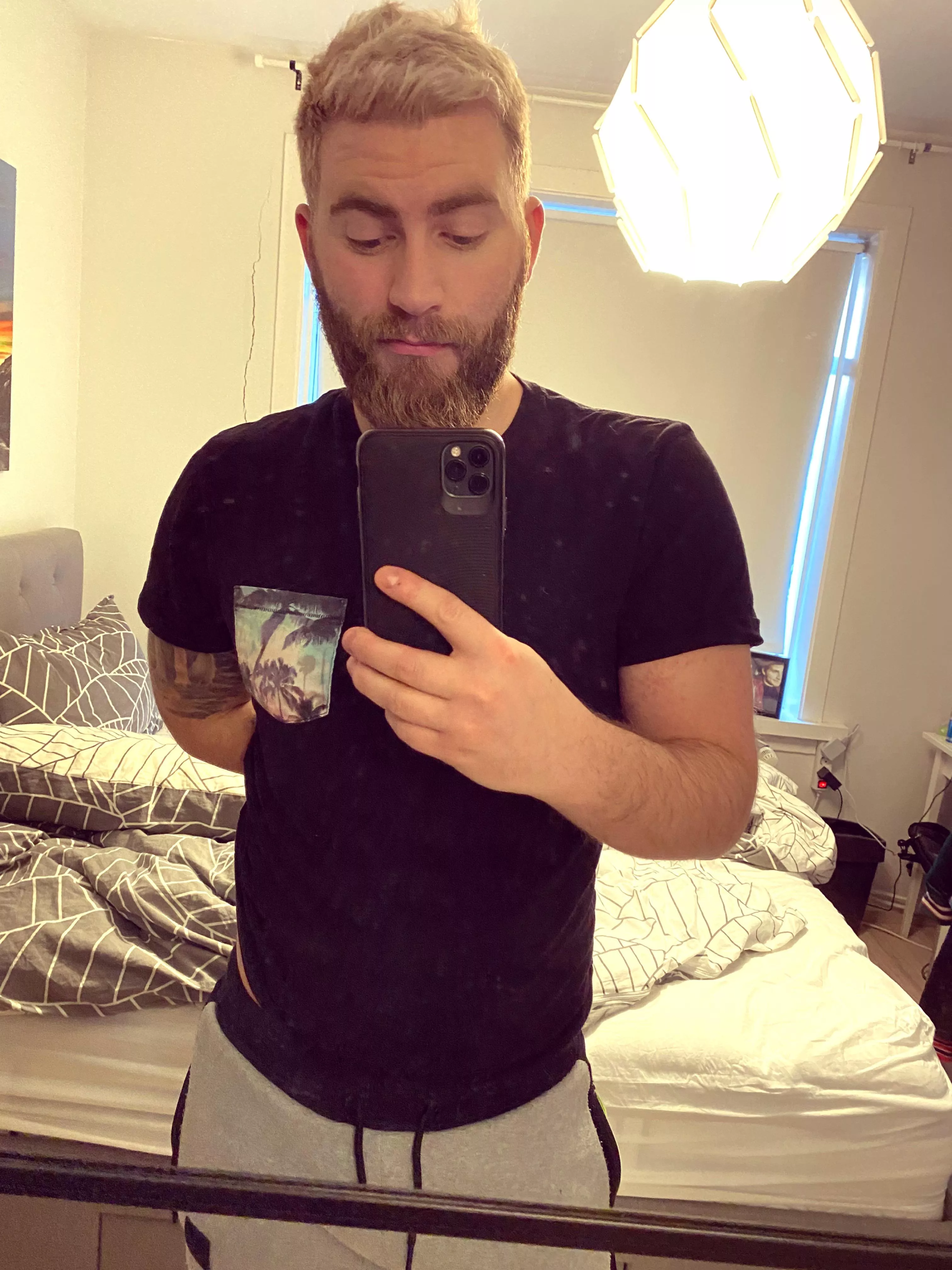 It’s been nice but I guess I have to put on real pants tomorrow posted by jafetsigfinns