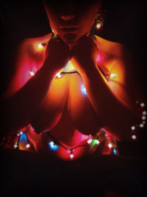 It's beginning to look a lot like Christmas 🎄 by SpeckledEris