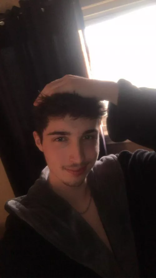 It’s cold in Canada! would love a cuddle buddy to keep me warm by sadboycad