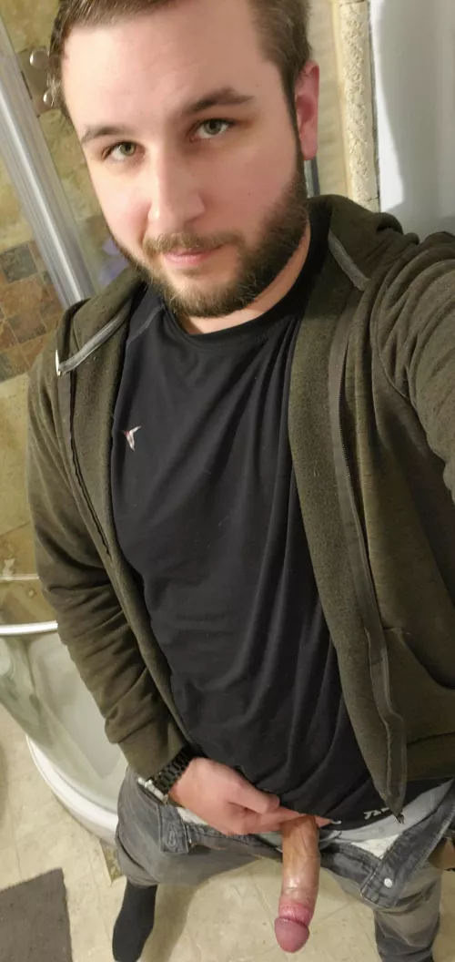 It's cold out, who wants to work on getting warm? 😋 by slimslam_spaceman