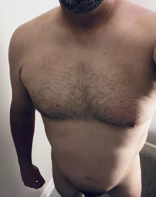 It’s cold outside, but I can warm you up. by butsoso