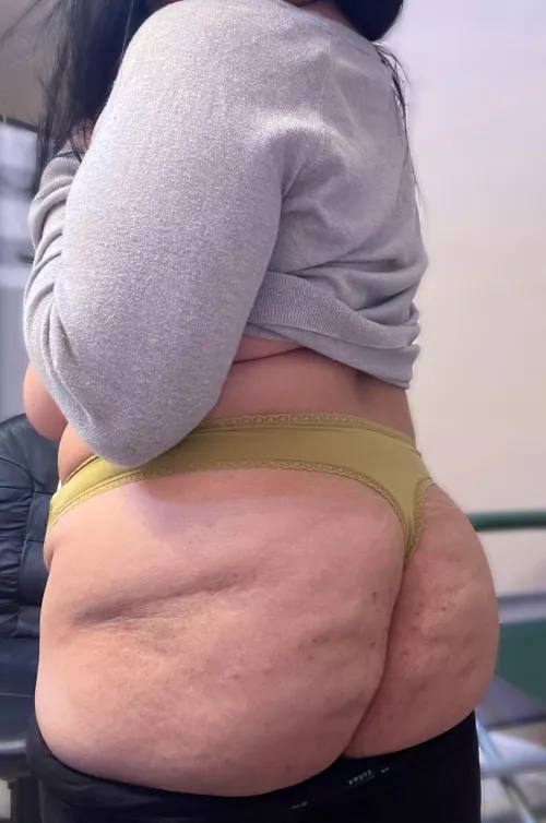 It’s definitely not the nicest ass but I still think it’s worth sharing by shy_girlxx