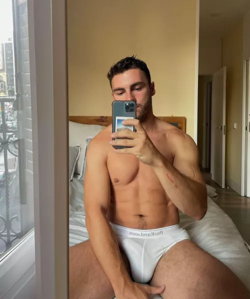 It’s dying to cum out😈 by Hooka_Tooka