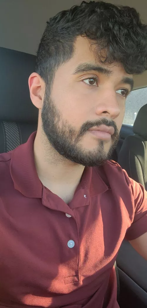 Its Fridayyyyy, time for another weekend of sleep, food, and sleep 🛌. Who's with me? 🙋🏾‍♂️ by Stark_13_