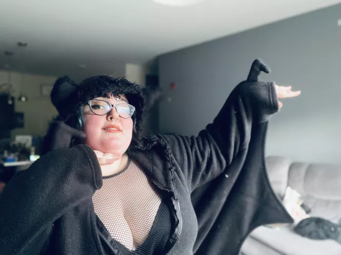 It’s friggin’ BATS! by _malicieux