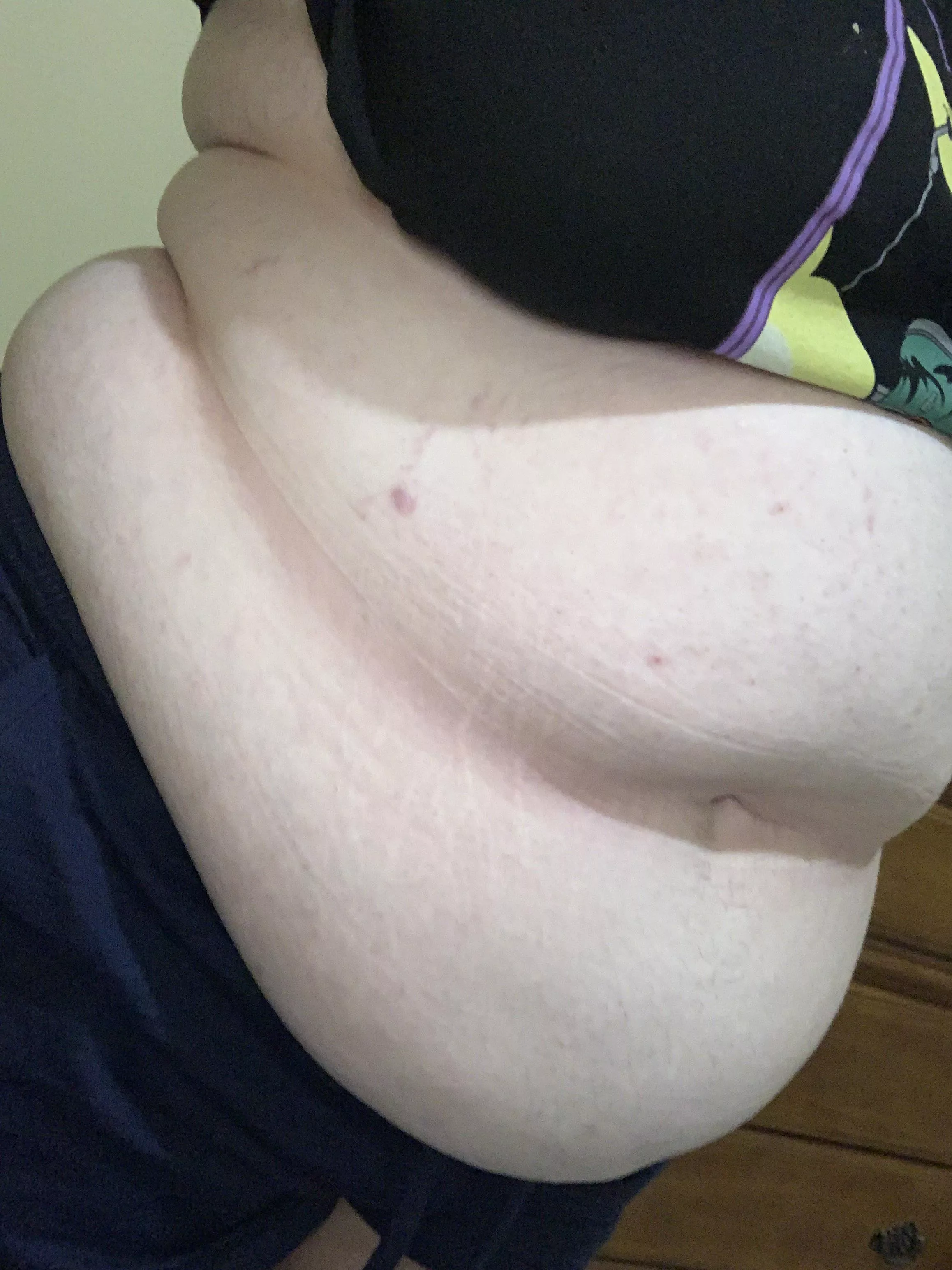 It’s getting pretty easy to push people around with how heavy and fat I am! Kik ca0600 posted by Due-Independence-236