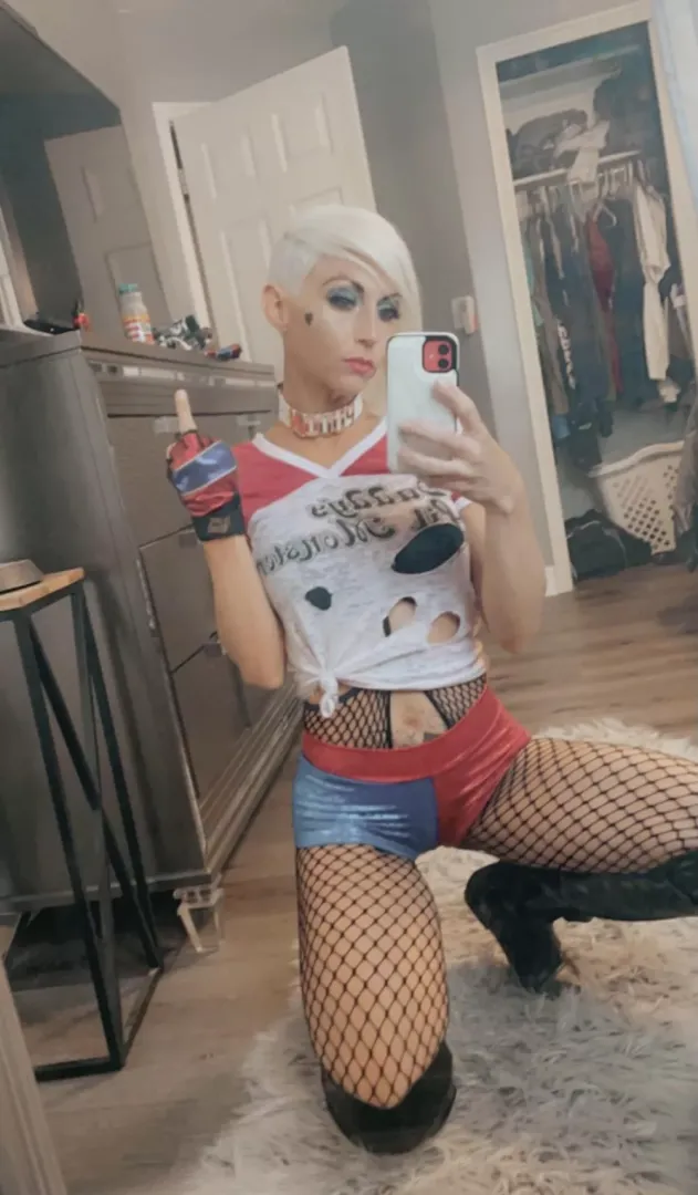 It’s gonna be a night to remember 💋 posted by VirusLanky6228