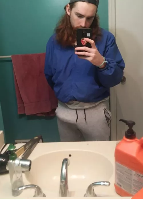 Its grey sweats season! by collinsta82