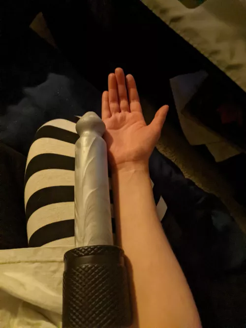 It's heeeeere...I was weirdly fixated on snagging one of these and was super happy to grab one during the boxing day drop. He's certainly a hefty boy 😝 by jackvermin