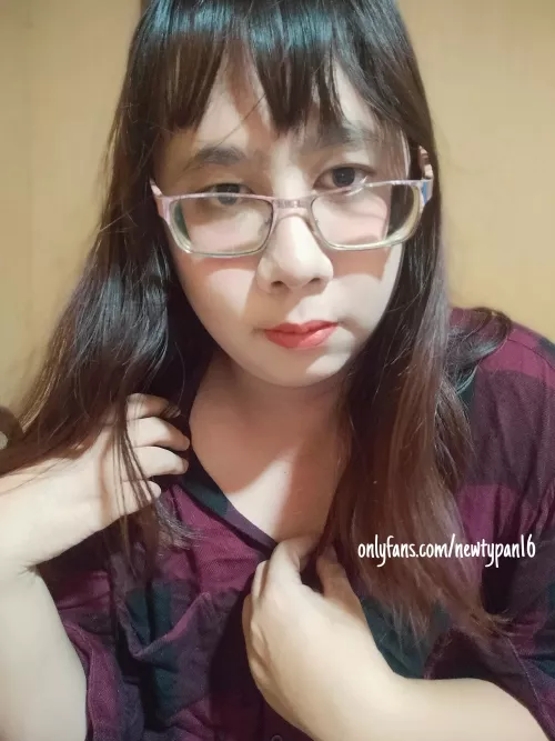 It's hot today 🥵 by markiimaki