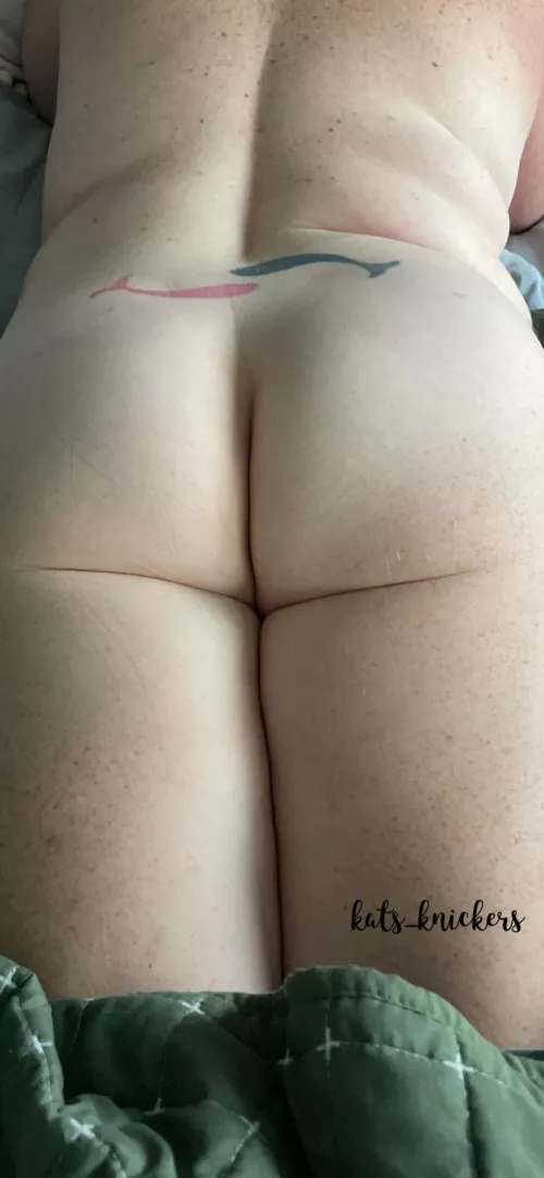 It’s hump day! by kats_knickers