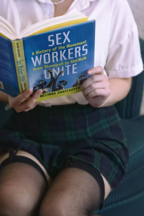 It's just you and me in the library and my nose is deep in my book, how would you get my attention? by ichigo_ho