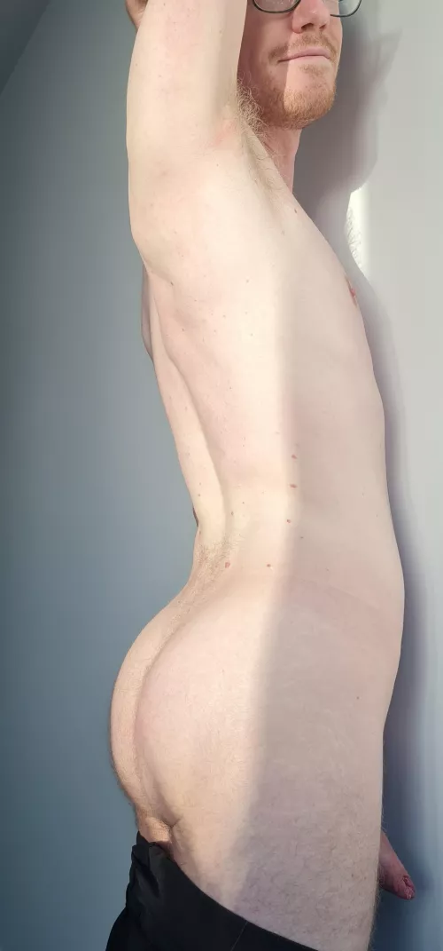 It's lunch time and it's hump day 🍑 by PourLaBite