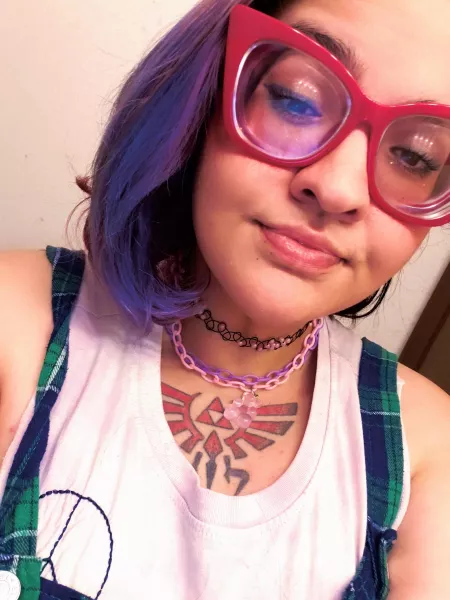 It's Monday, and I hope all big and smols have a good week and stay safe... P.S. I hope something good happens to you this week. 😊 by alaskankitten