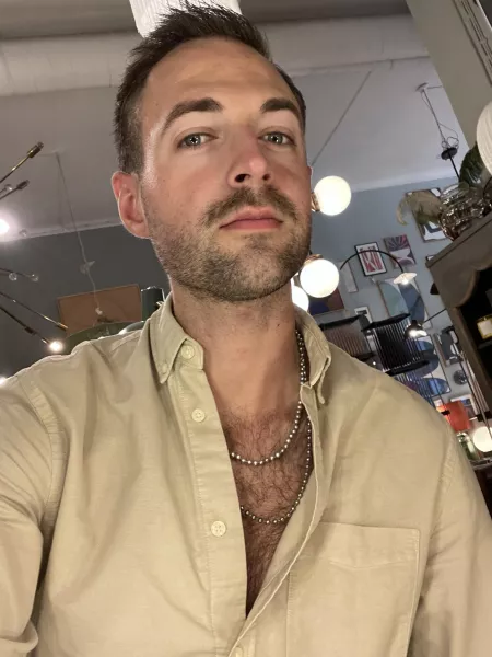 It’s mustache and pearls season 💅🏽 by Swelejas